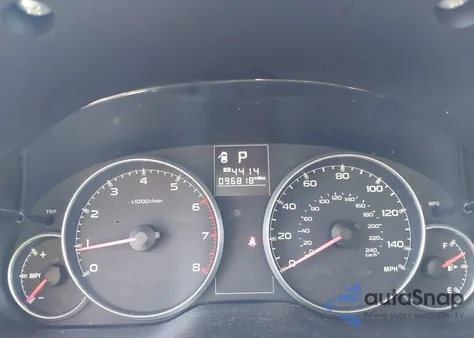 2014 Subaru Outback 2.5I Premium z USA, uszkodzony, nr VIN 4S4BRBCC8E3205129